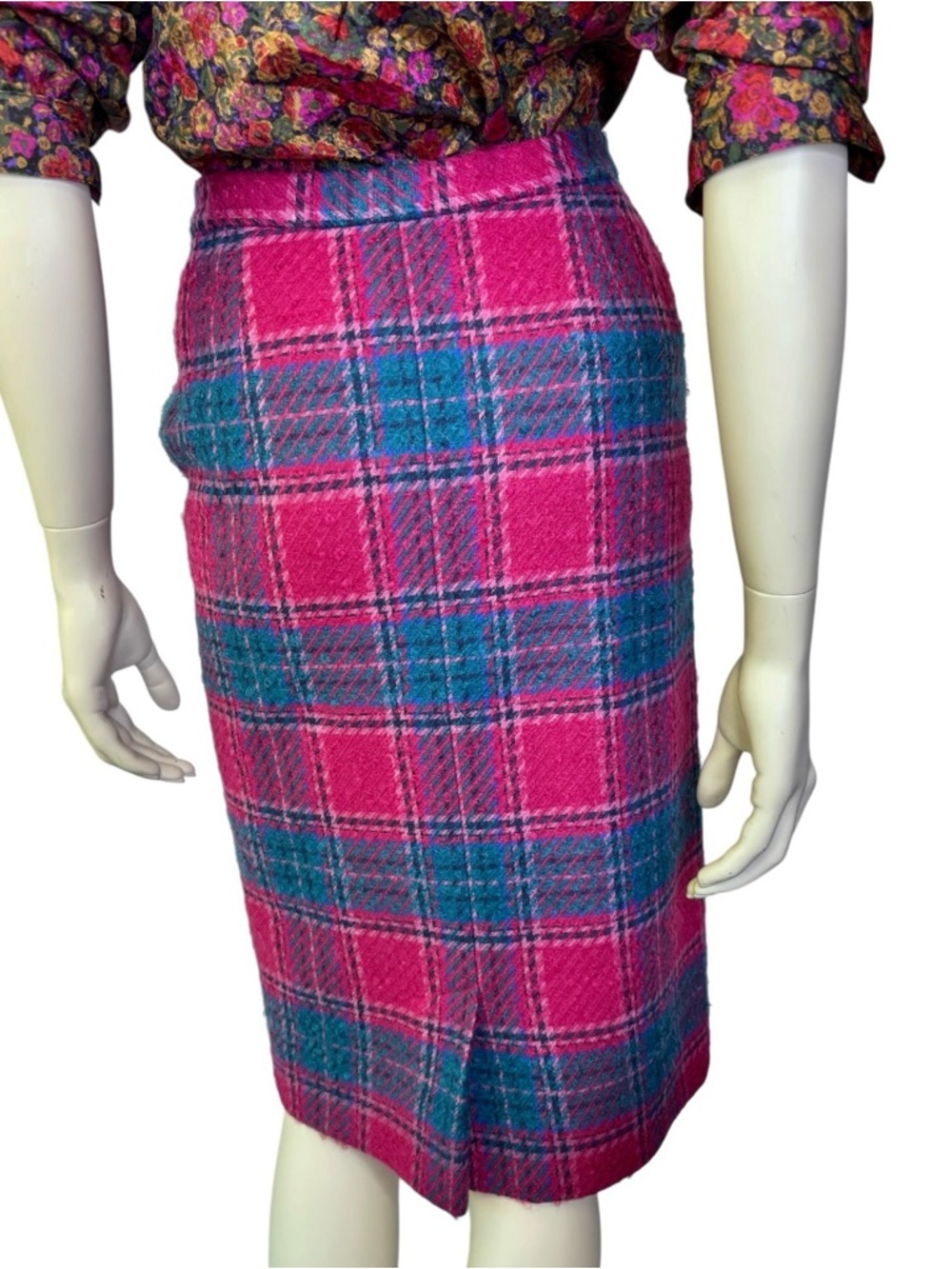 RARE Vintage Pendleton Classic Plaid Wool Blend Pencil Skirt in Fuchsia and Teal - Picture 6 of 11
